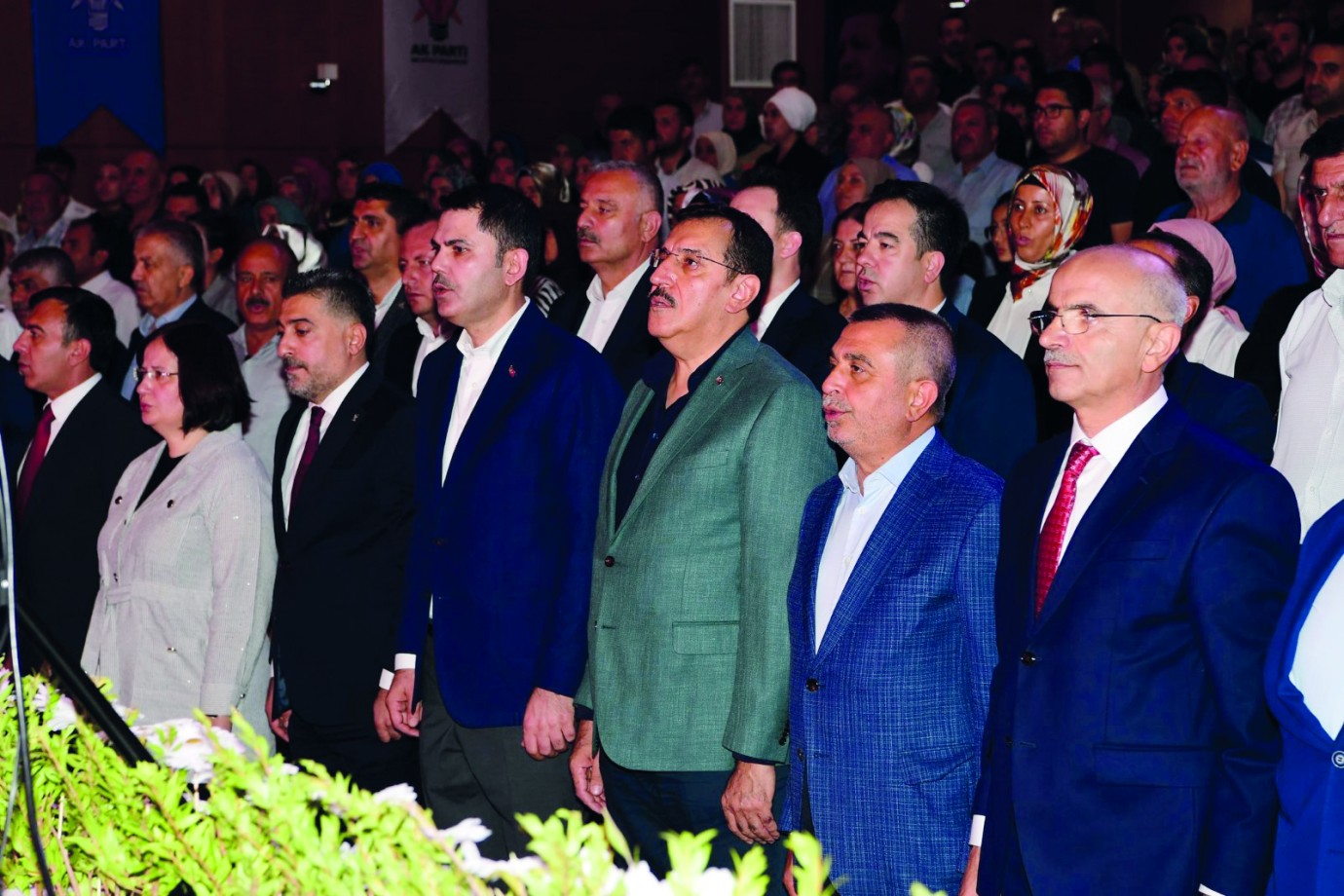 ‘Eser Ürettik, Hizmet Ettik’