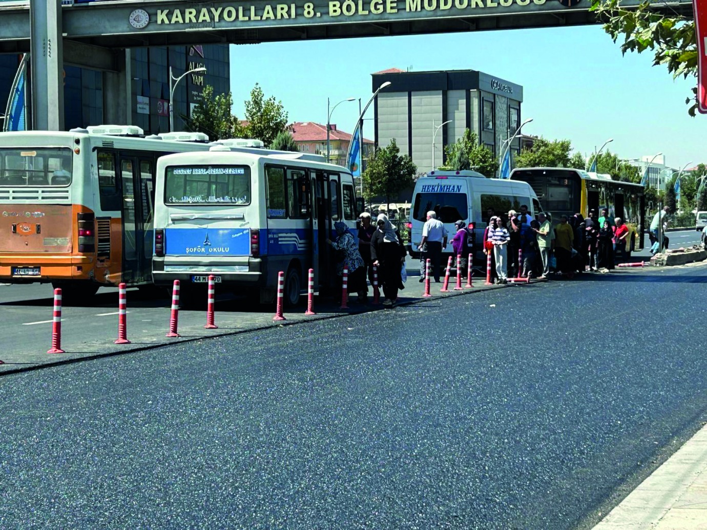 Malatya’da vatandaşlar yola döküldü