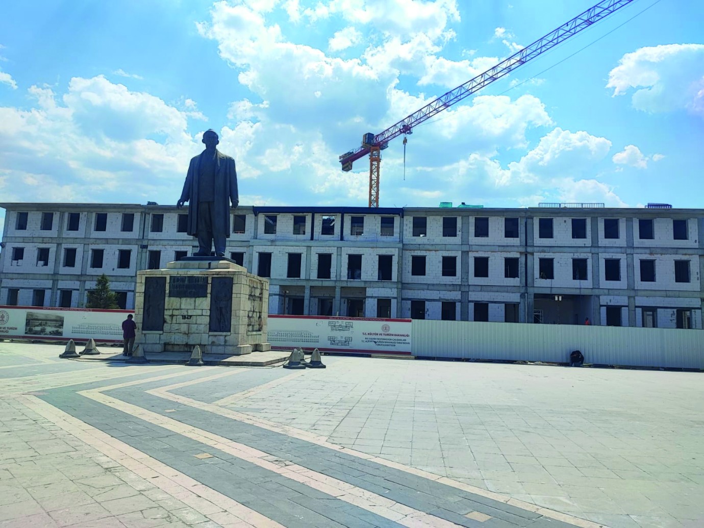 Valilik Binasının İnşası Devam Ediyor