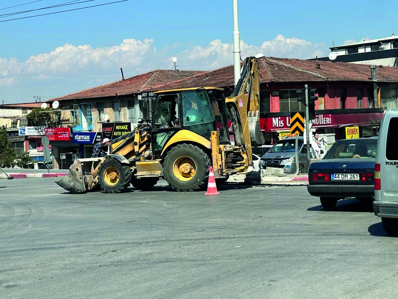 Bakım ve Onarım Çalışmaları Trafiği Tıkıyor