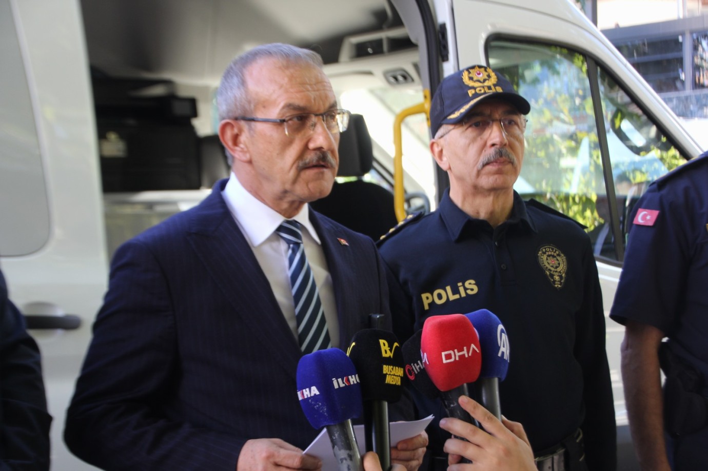 HER GÖRDÜĞÜNÜZ YABANCI DÜZENSİZ GÖÇMEN DEĞİL
