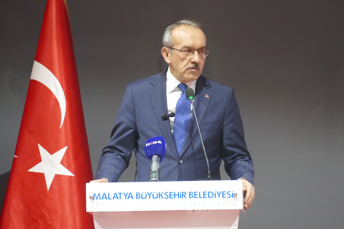Vali Yavuz’dan tarihi açıklama  'BU ŞEHRİN MERKEZİNİ DEĞİŞTİRECEĞİZ'
