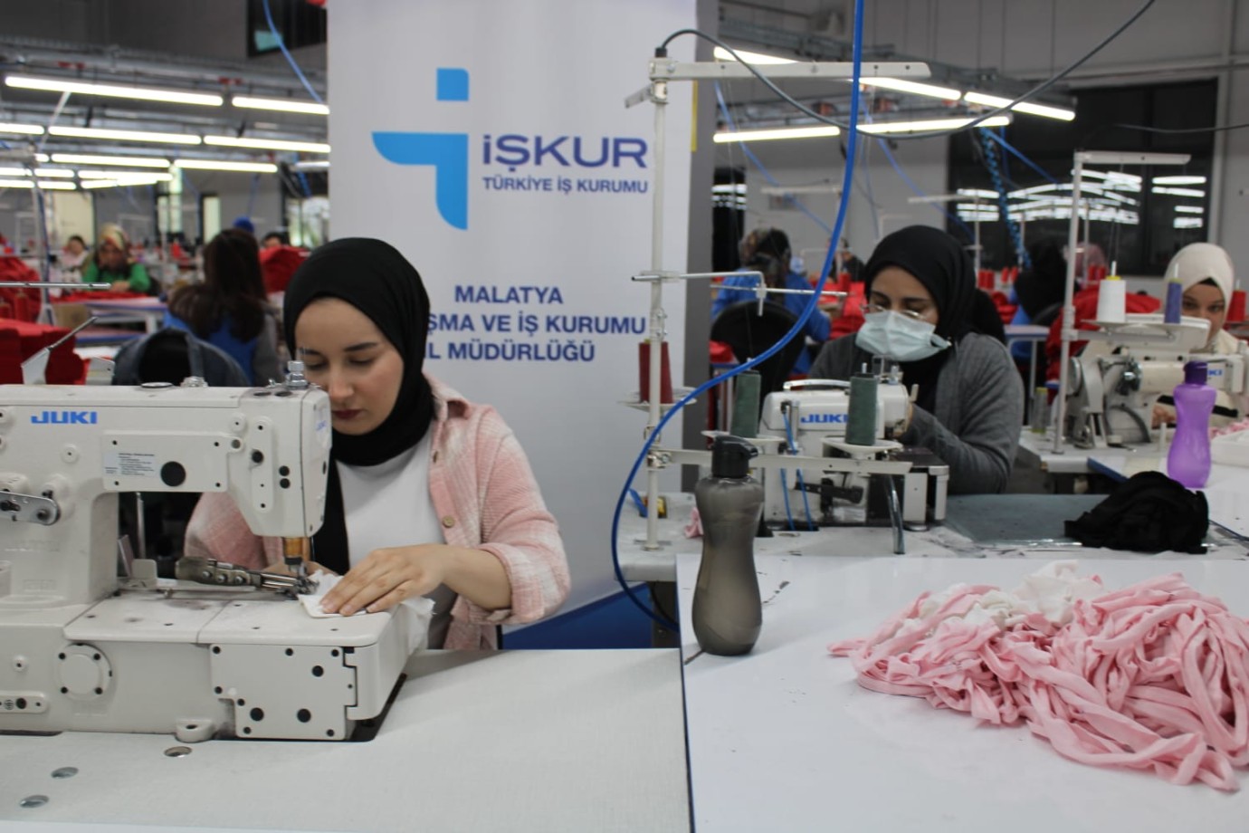 Kadın İstihdamı İçin Pozitif Ayrımcılık 'Üretimde Kadın İstihdamını Destekliyoruz'