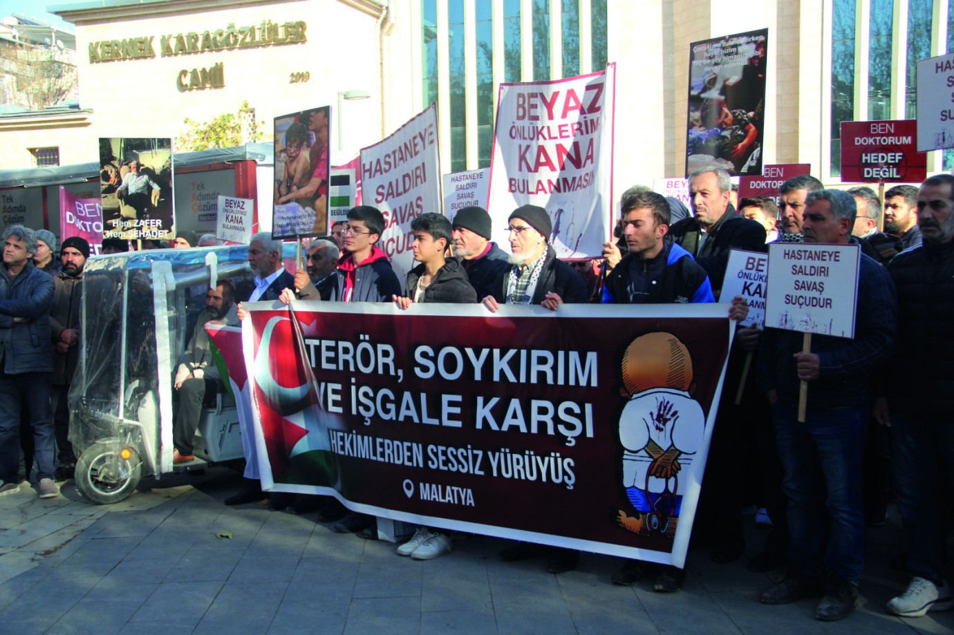 “Bu Soykırıma Seyirci Kalacak Değiliz!”