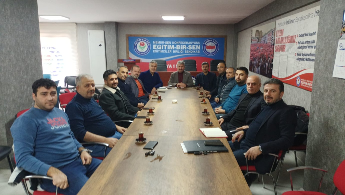 Uzman ve Başöğretmenlik için başvuru koşulları netleşti
