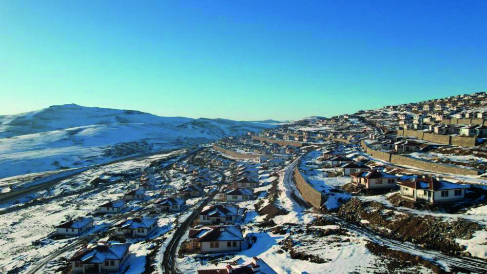 Depremin yıktığı mahalle yeniden inşa edildi