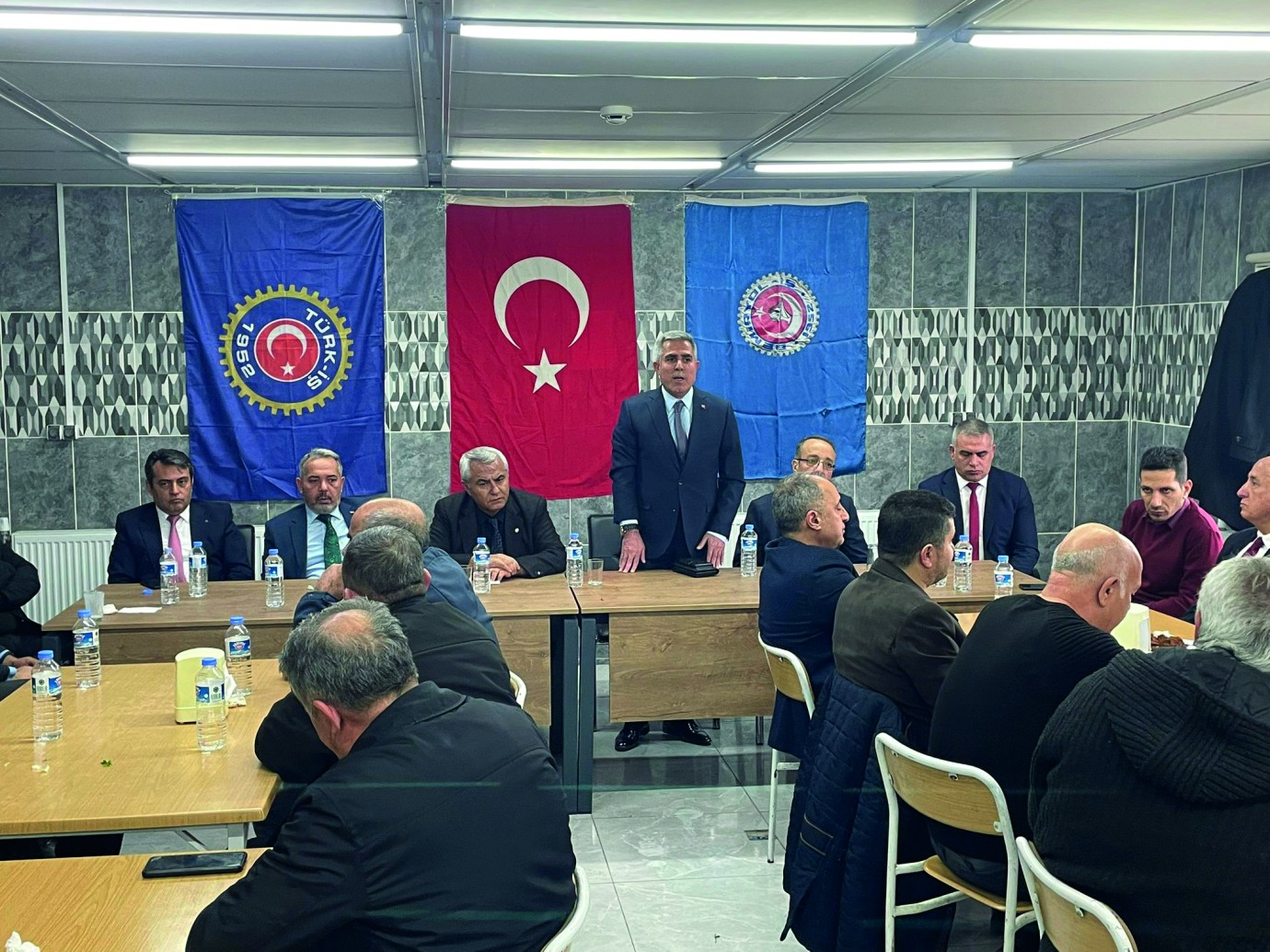 Demiryol-İş’te Hem Sevinç Hem de Hüzün Hâkimdi