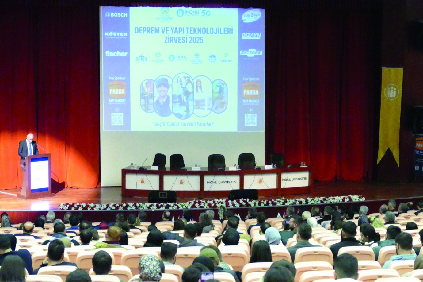 Rektör Akpolat’tan sitem! Üniversitelerin yeri tanımlanmamış