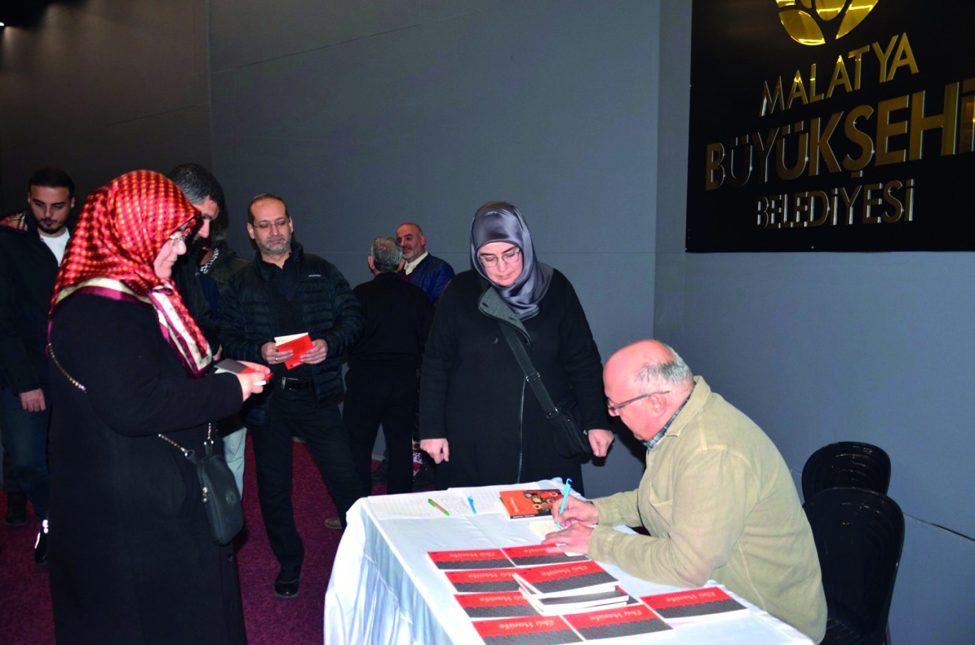 İmam-I Azam Ebu Hanife anlatıldı