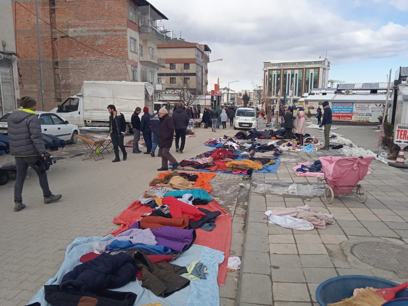 Bit pazarı esnafı yeni yer talep ediyor