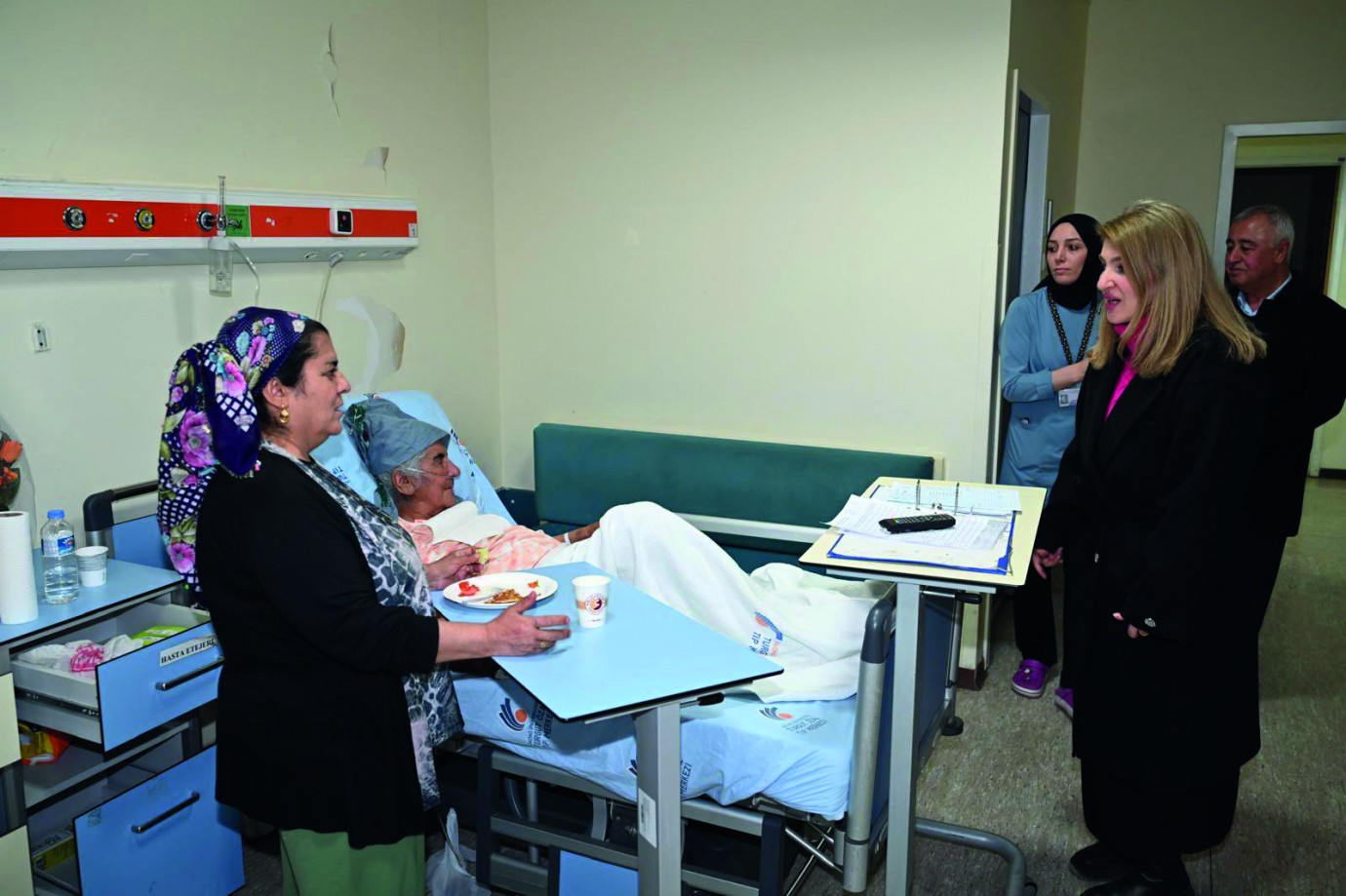 Ölmeztoprak’tan hastalara ziyaret 
