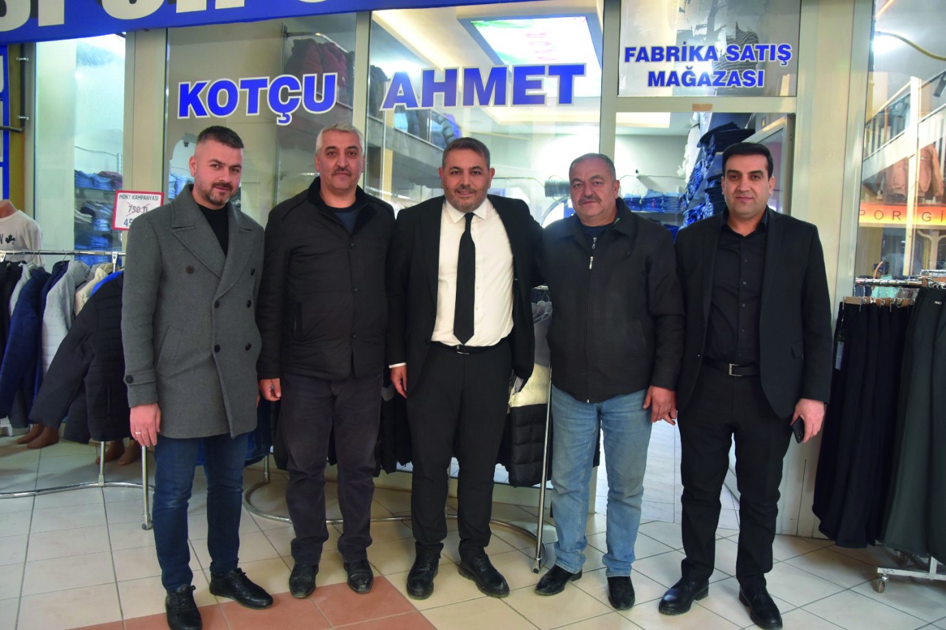 Sadıkoğlu: Esnafımız borç yükü altında eziliyor