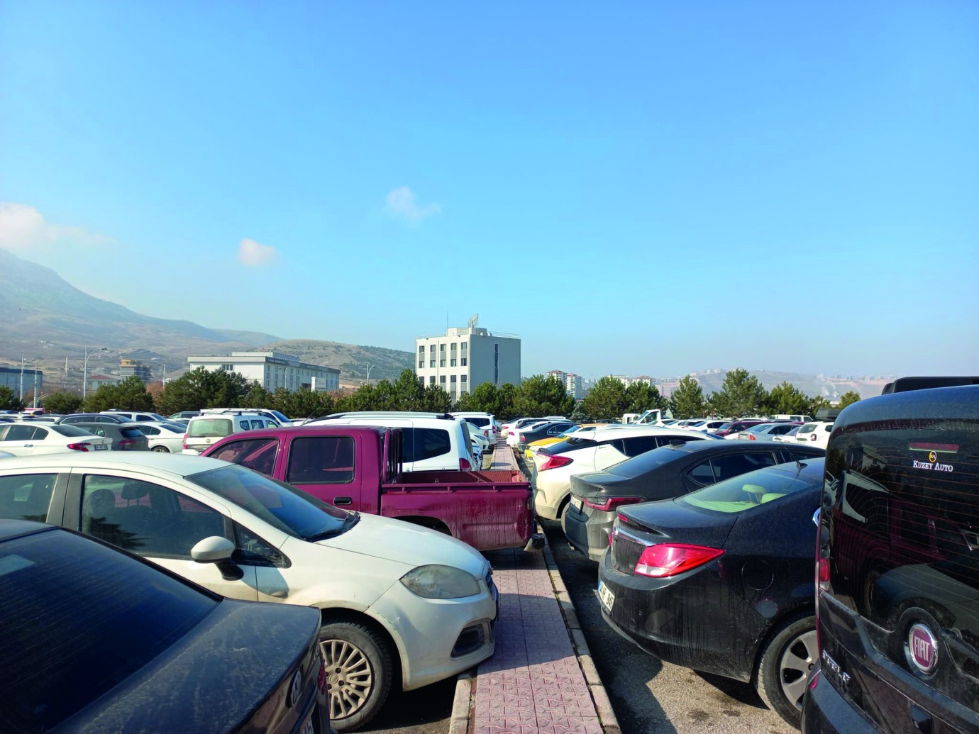 TÖTM otoparkı yetersiz, ihtiyacı karşılamıyor!
