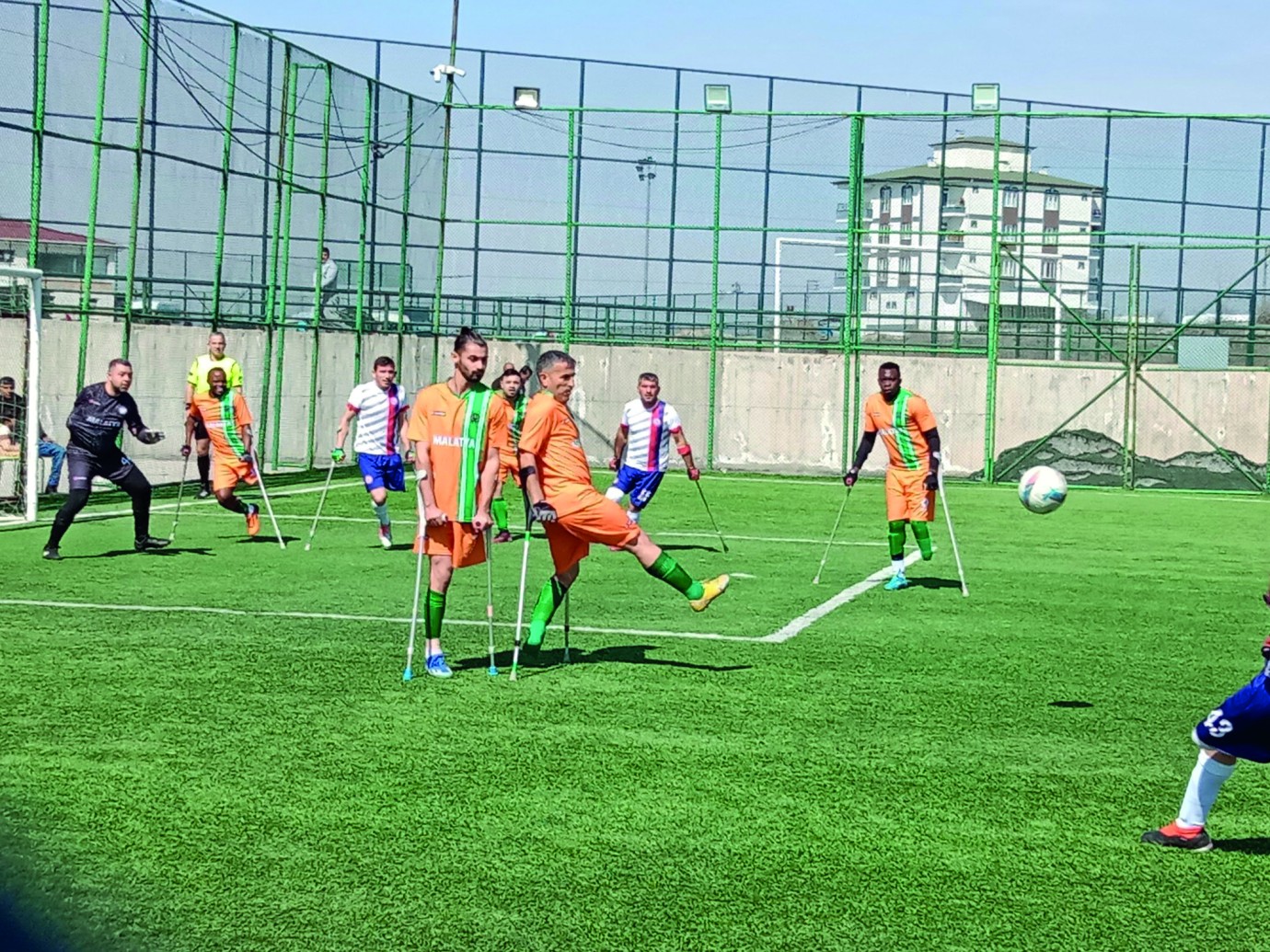 Ampute Futbol Takımı Rakibi Keçiöreni 5-1 Mağlup Etti