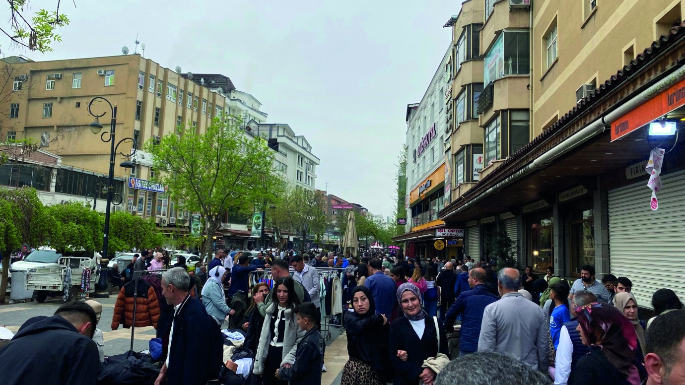 CHP'nin boykot çağrısına Doğu ve Güneydoğu'dan cevap