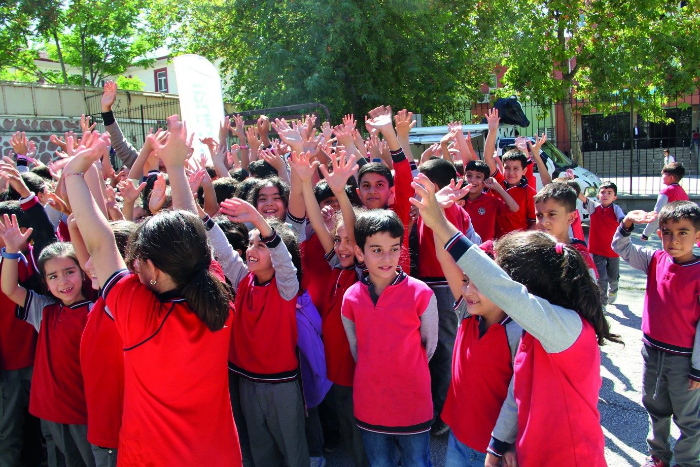 Ara tatil sona erdi, sınıflar şenlendi