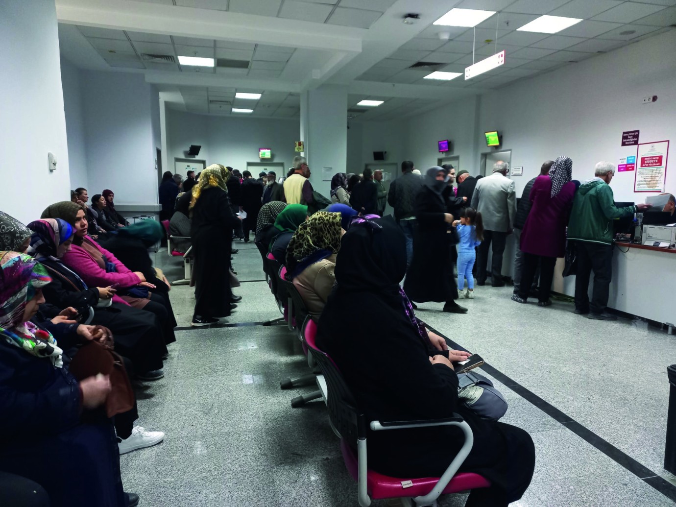 Tatil dönüşü hastalar, hastaneye akın etti