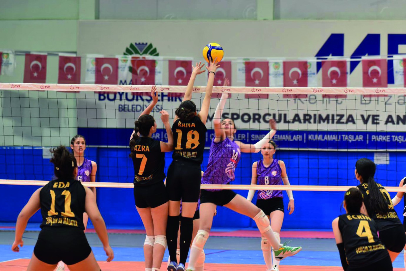 Diyarbakır Voleybol Takımı Grup Şampiyonu Oldu