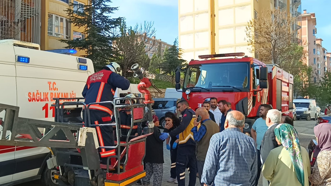 Malatya’da İkametgah Yangını: 3 Yaşlı Vatandaş Tahliye Edildi