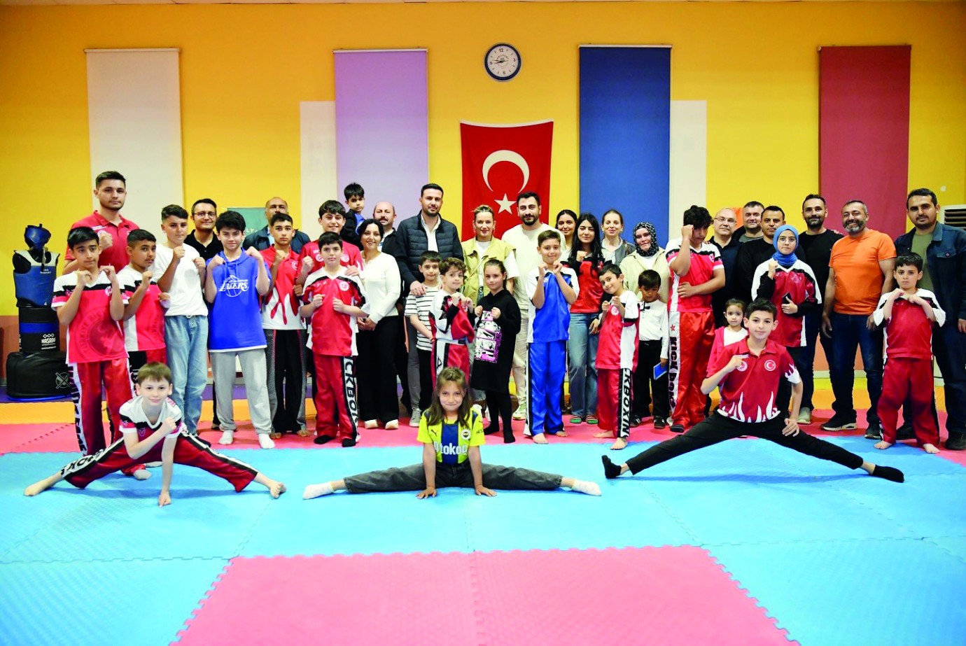 Akbaş, Yeşilyurt Belediyesi Kick-Boks Takımı ile buluştu