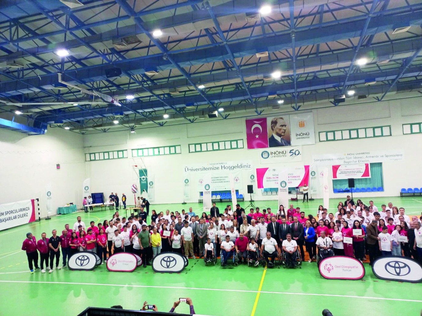 Özel sporcular Malatya'da bir araya geldi