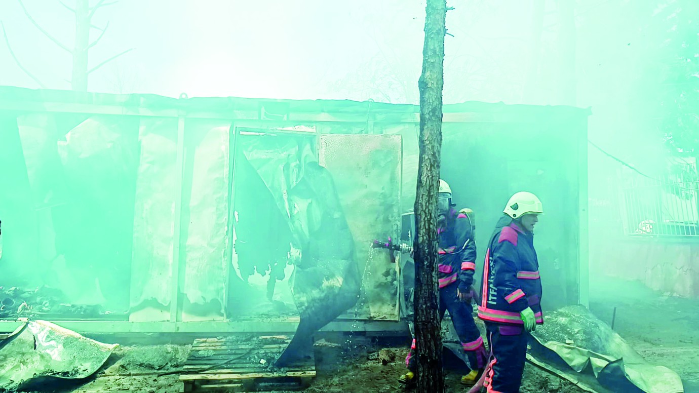 Yakınca’da Şantiye Alanında Çıkan Yangın Korku Yarattı