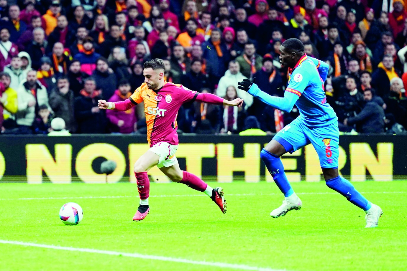 Şampiyon Galatasaray, Göztepe deplasmanında