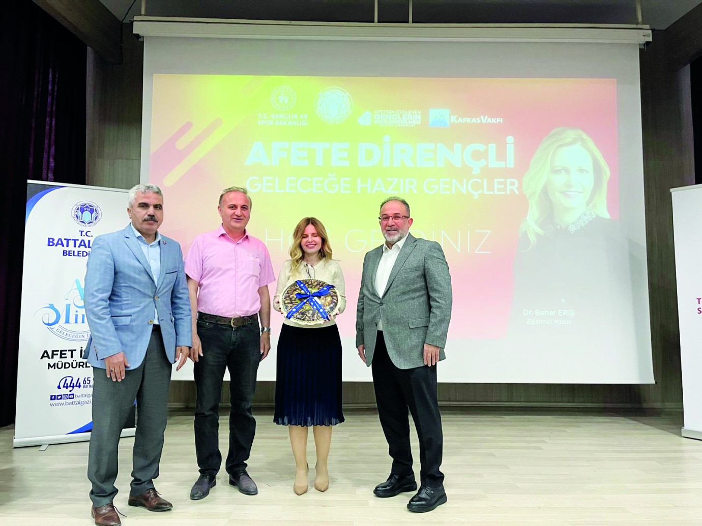 Gençler afetlere karşı bilinçlendirildi