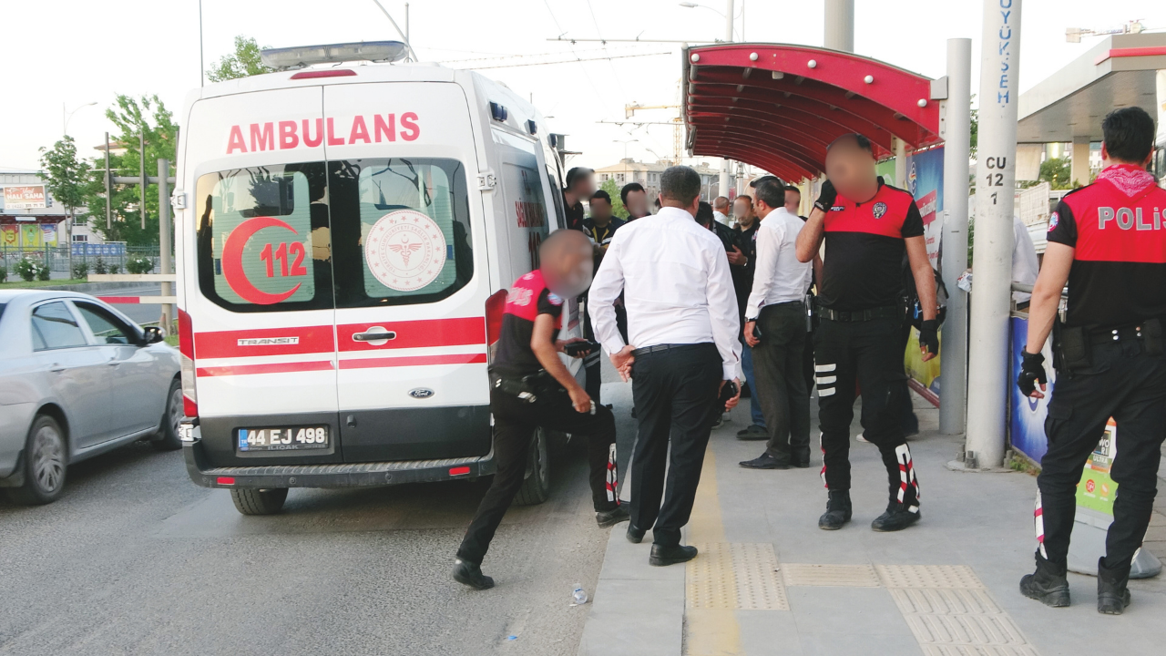 Kadınlar kavga etti: 2 yaralı