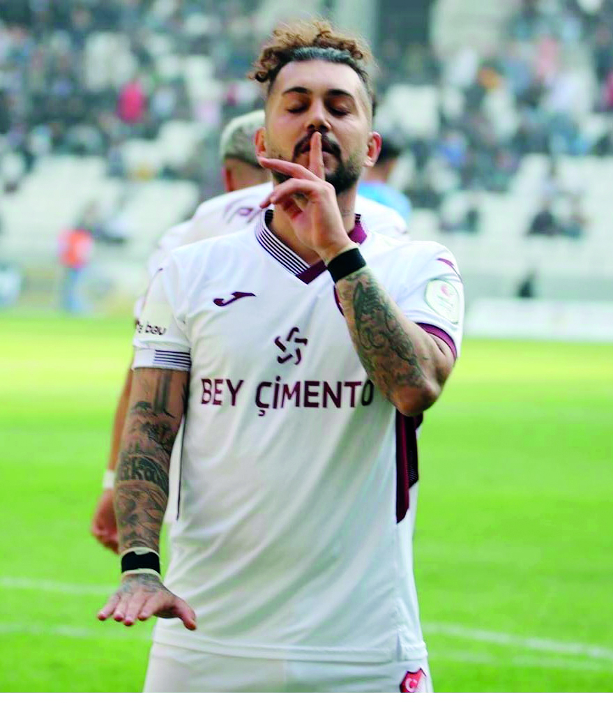 Beykan Şimşek önceliği Elazığspor’a verdi
