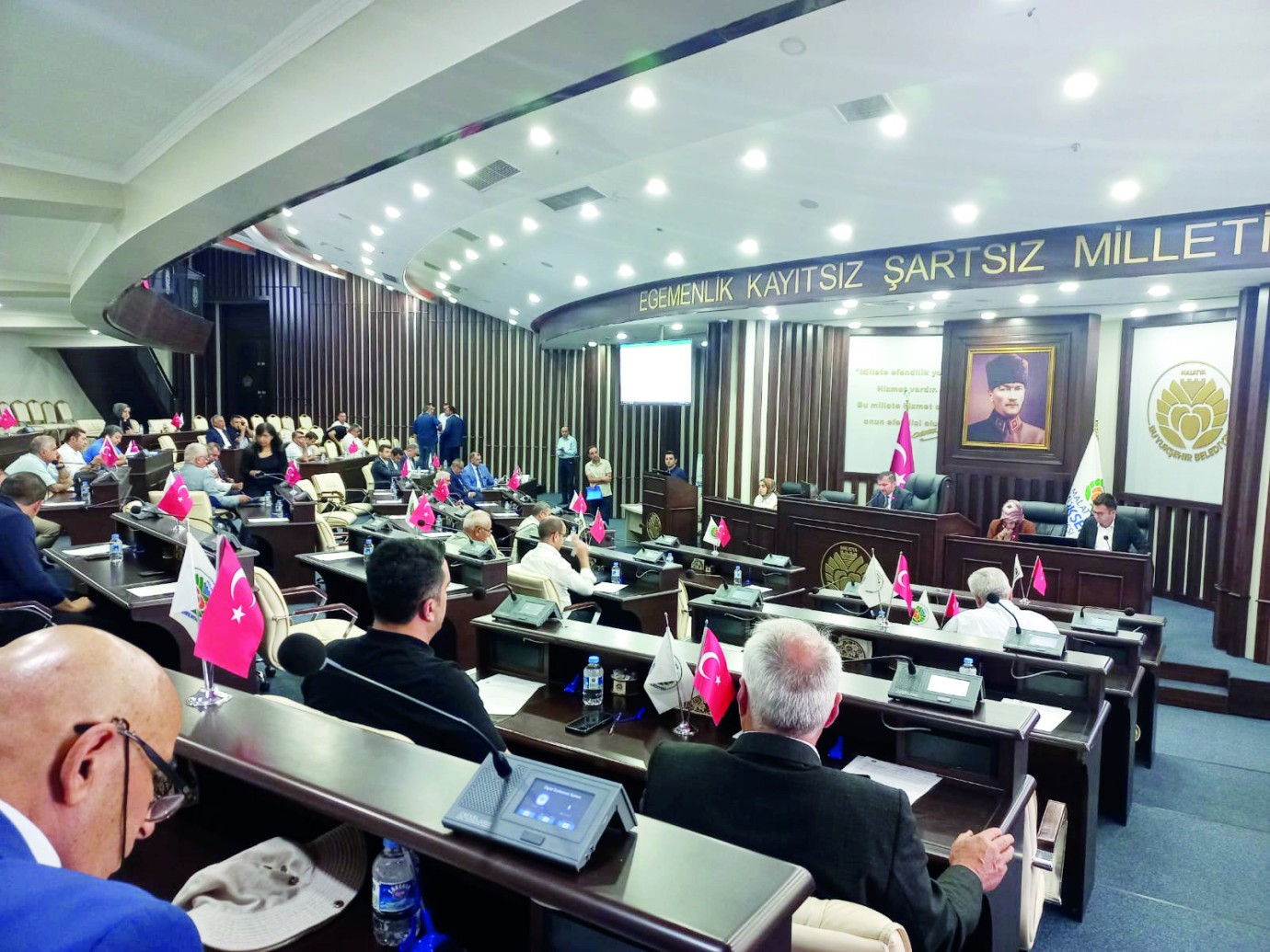 O marketin işletme hakkı yine Esenlik’e verildi