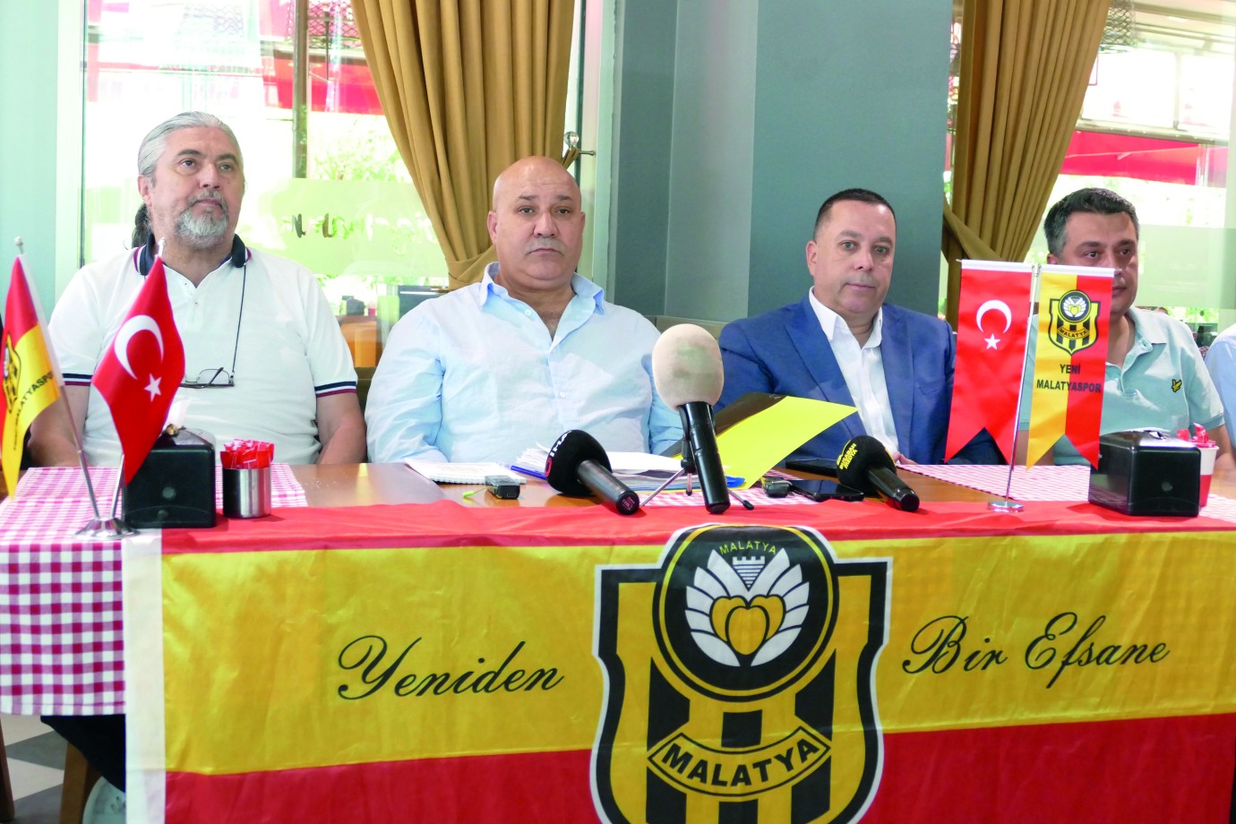 “Şartlar ne olursa olsun biz buradayız”