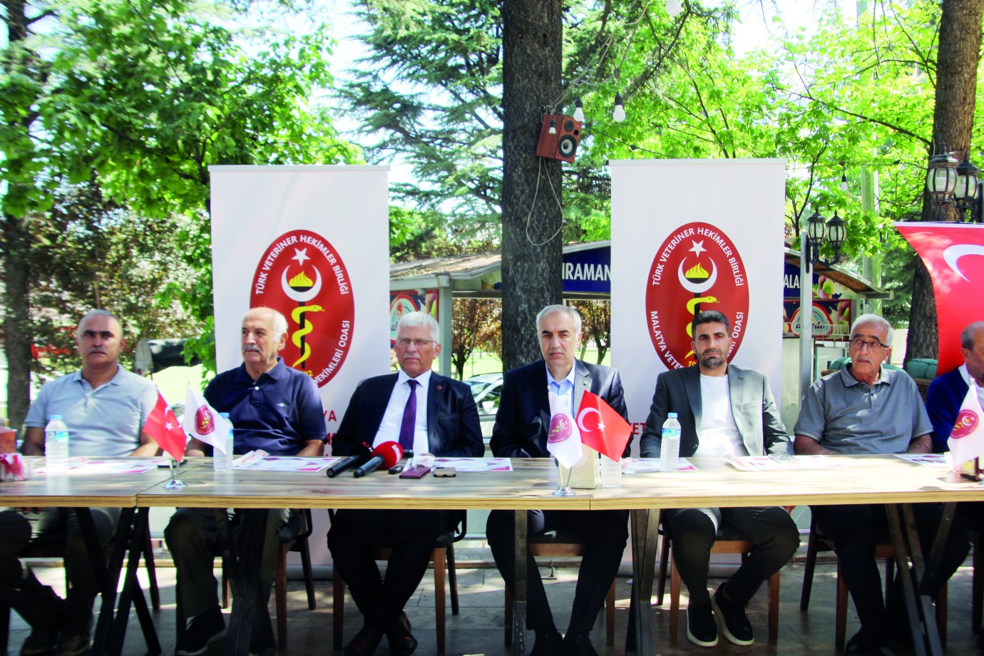 Eroğlu: “Mücadelede en etkili yol tek sağlık uygulamalarıdır”