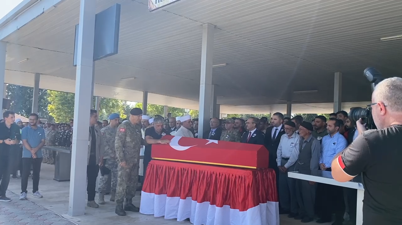 Malatya, şehitlerini gözyaşlarıyla uğurladı