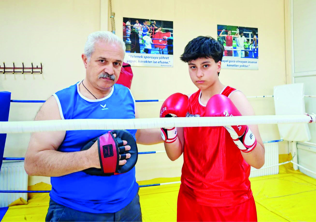 Aygül Özdemir'den Elazığ'a bronz madalya