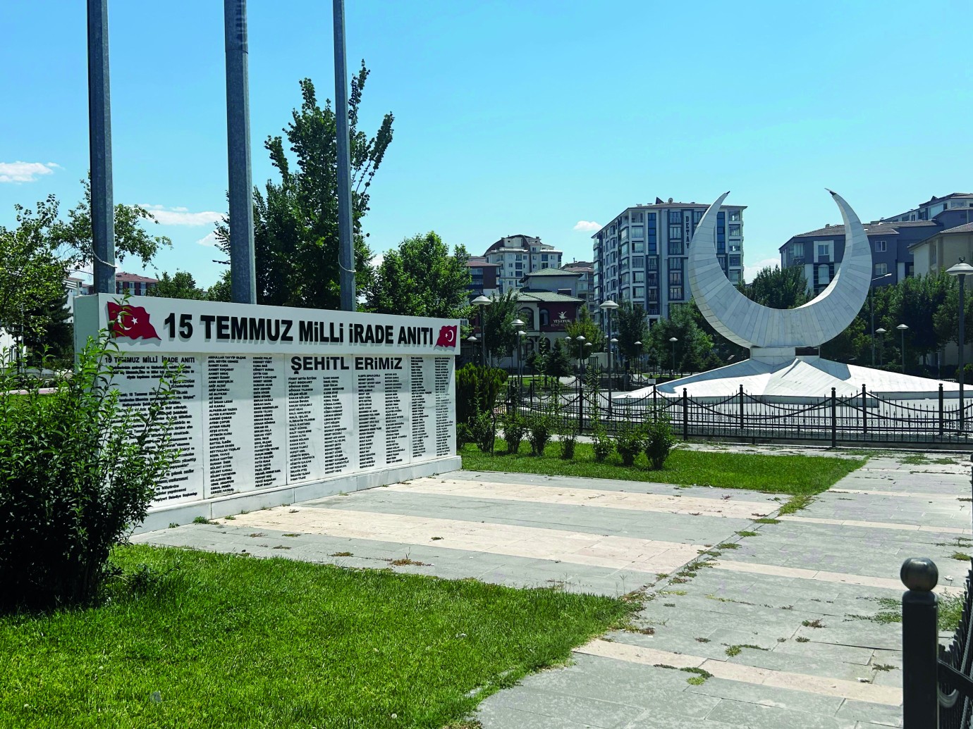 Düzeltmeler yetersiz, anıt tam anlamıyla yenilenmeli