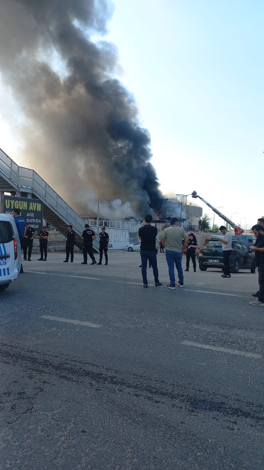 Ağbaba yapı markette korkutan yangın