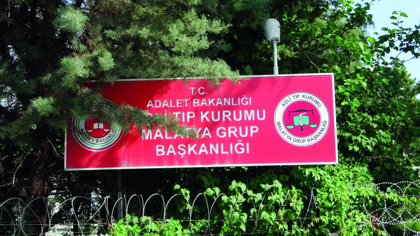 Yaşlı adam otomobilin çarpmasıyla hayatını kaybetti