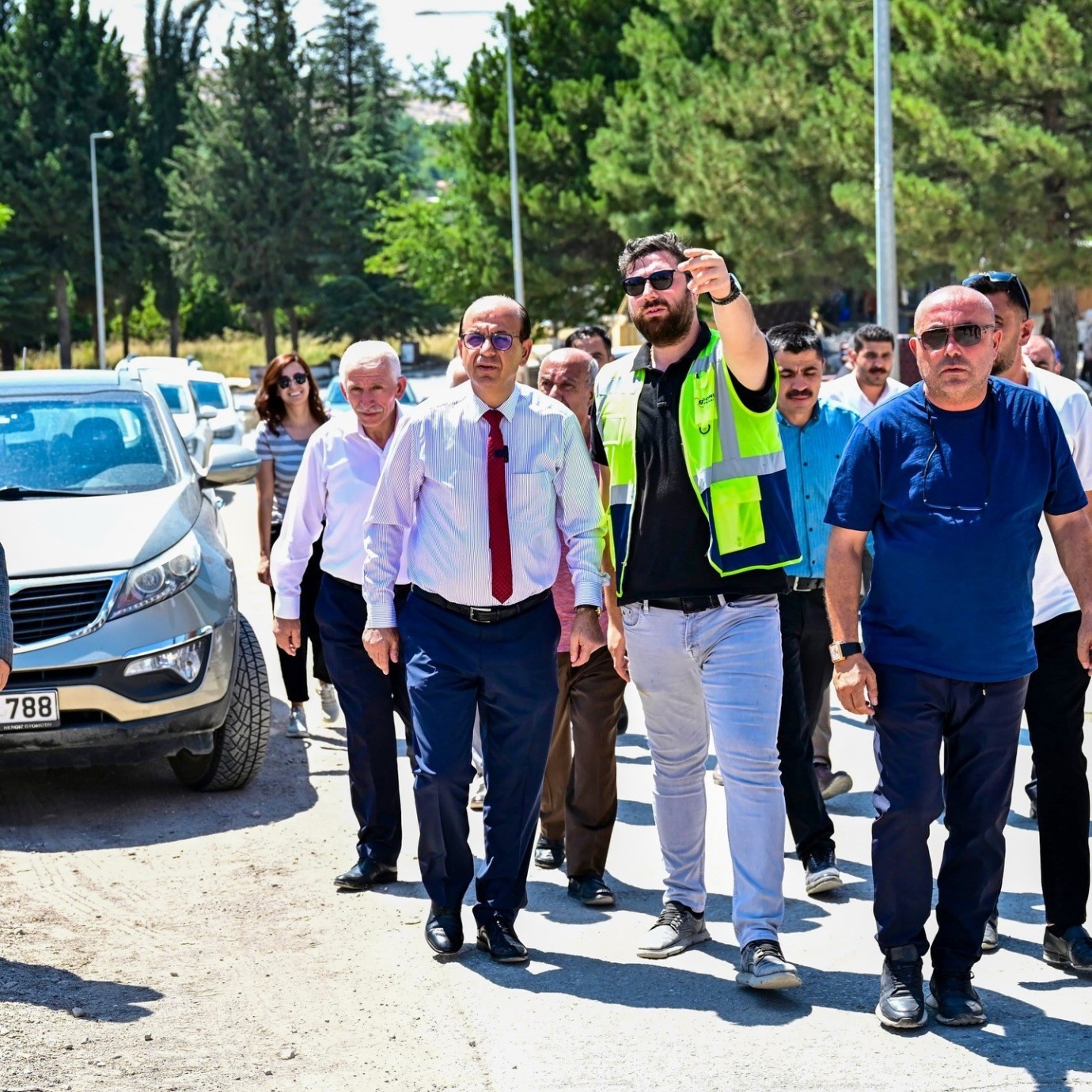 Belediye Başkanı Geçit köy evlerini inceledi