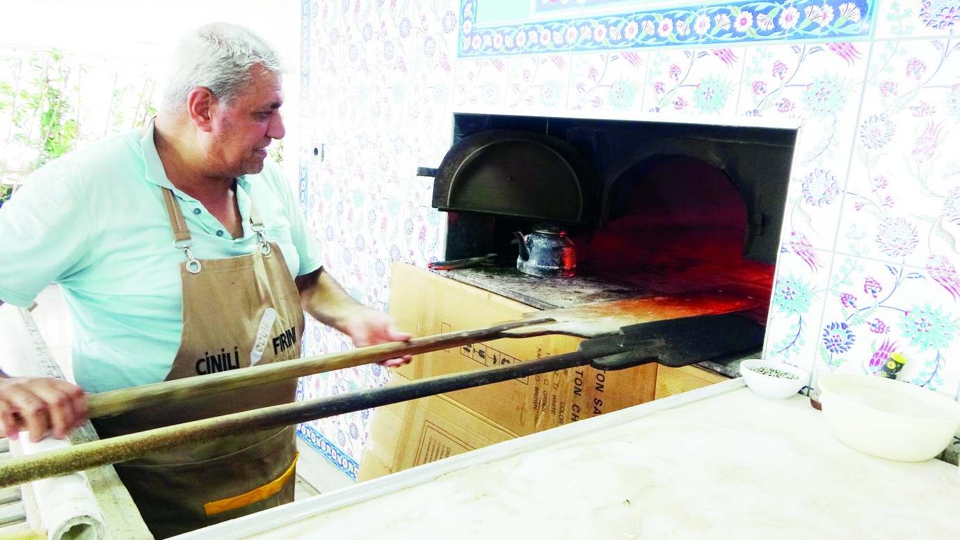 Fırıncıların 300 derecelik ateşle mücadelesi