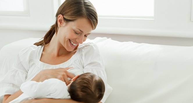Anne Sütü Hem Bebeğe Hem Anneye Şifa