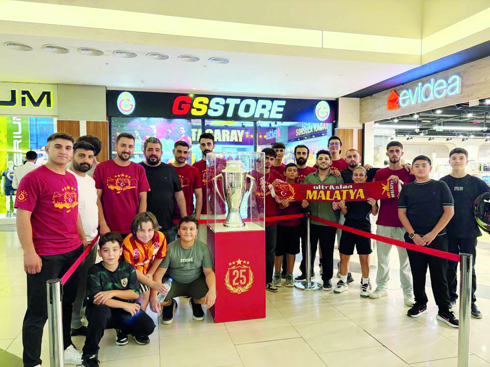 Şampiyonluk kupası Malatya’da taraftarla buluştu