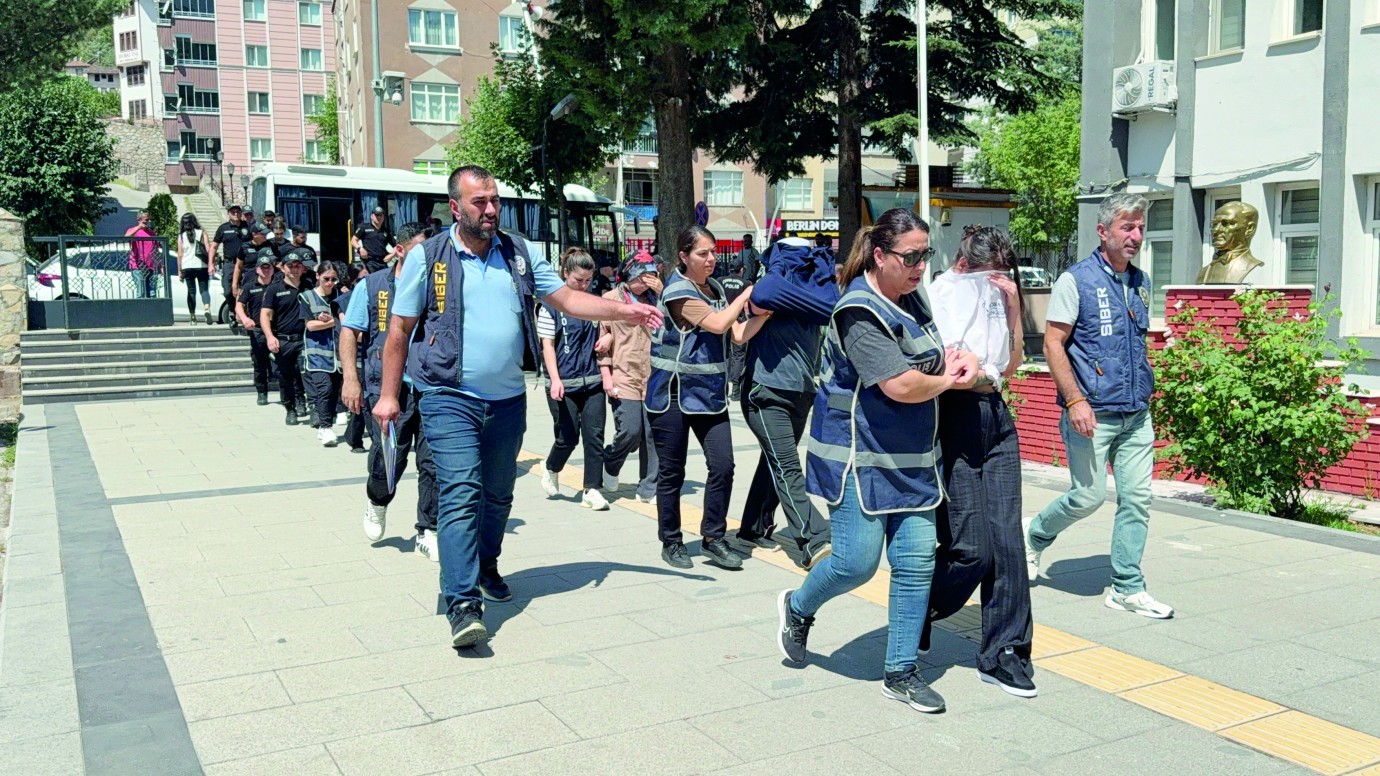 Yasa dışı bahis operasyonunda 21 kişi tutuklandı