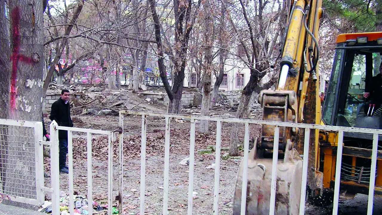 Vilayet Parkı otopark tartışması büyüyor