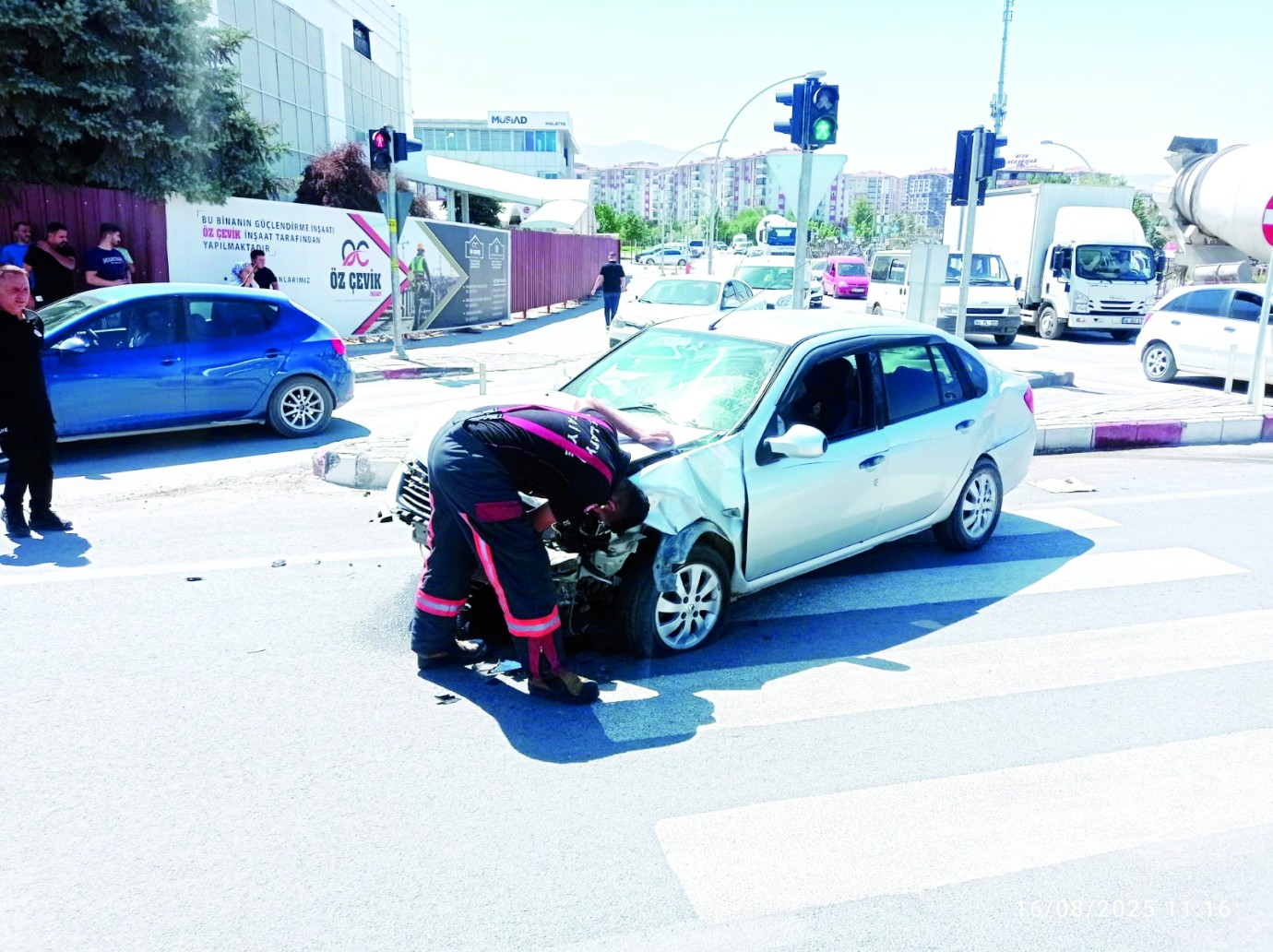 Kaza İhbarına Gitti; Kaza Yaptı