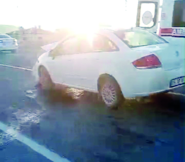 Otomobil ile çapa motoru çarpıştı: 4 yaralı