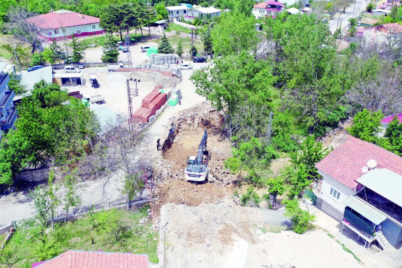 Konak Mahallesi’nin Köprü ve Yolu Deprem Sonrası Yenilendi