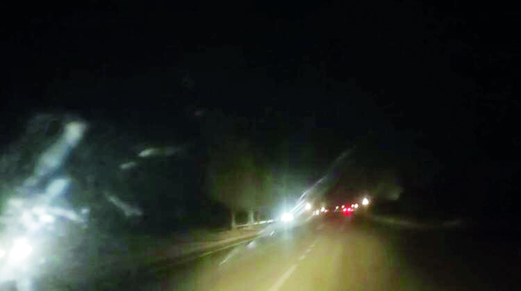 Karanlık yollar zor anlar yaşatıyor