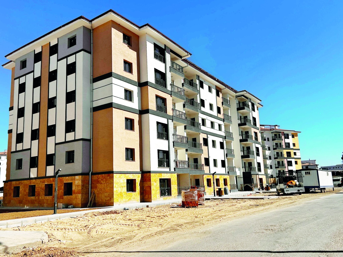 Akkent Sitesi’nde sevinç yerini endişeye bıraktı