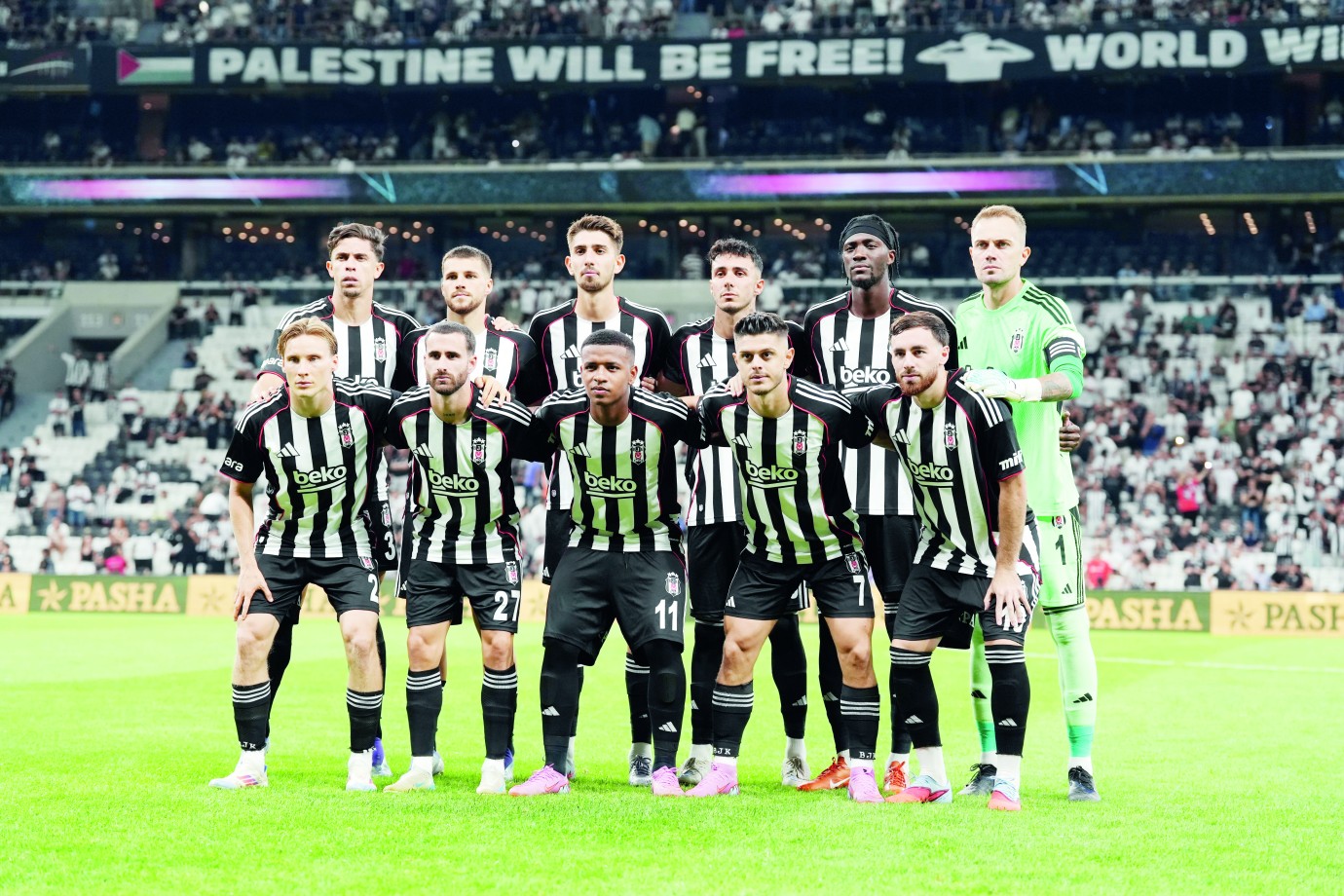 Beşiktaş, UEFA Konferans Ligi'nde lig aşamasına kalmak için sahada